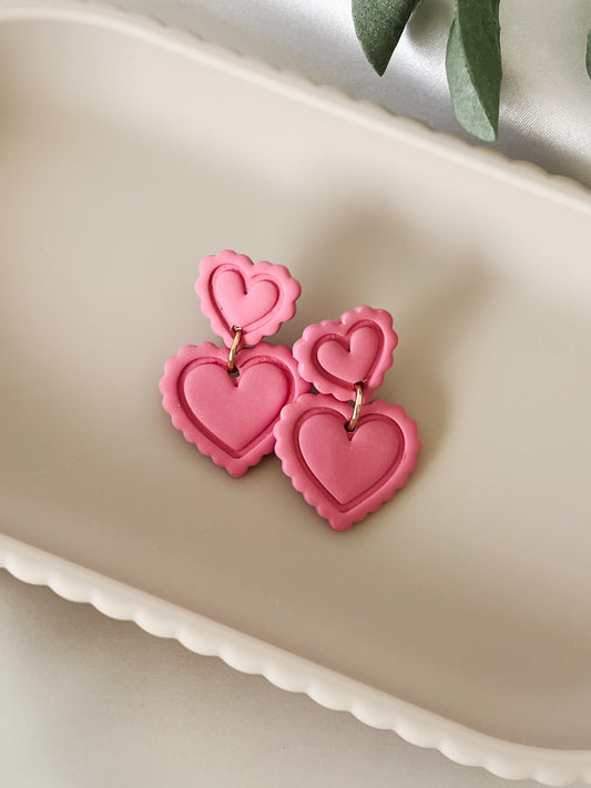 Scalloped Double Hearts - Strawberry Kiss